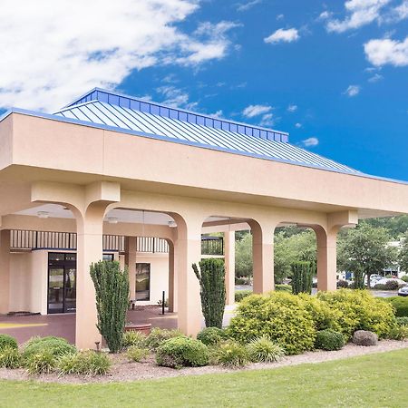 Baymont By Wyndham Greenville Ngoại thất bức ảnh