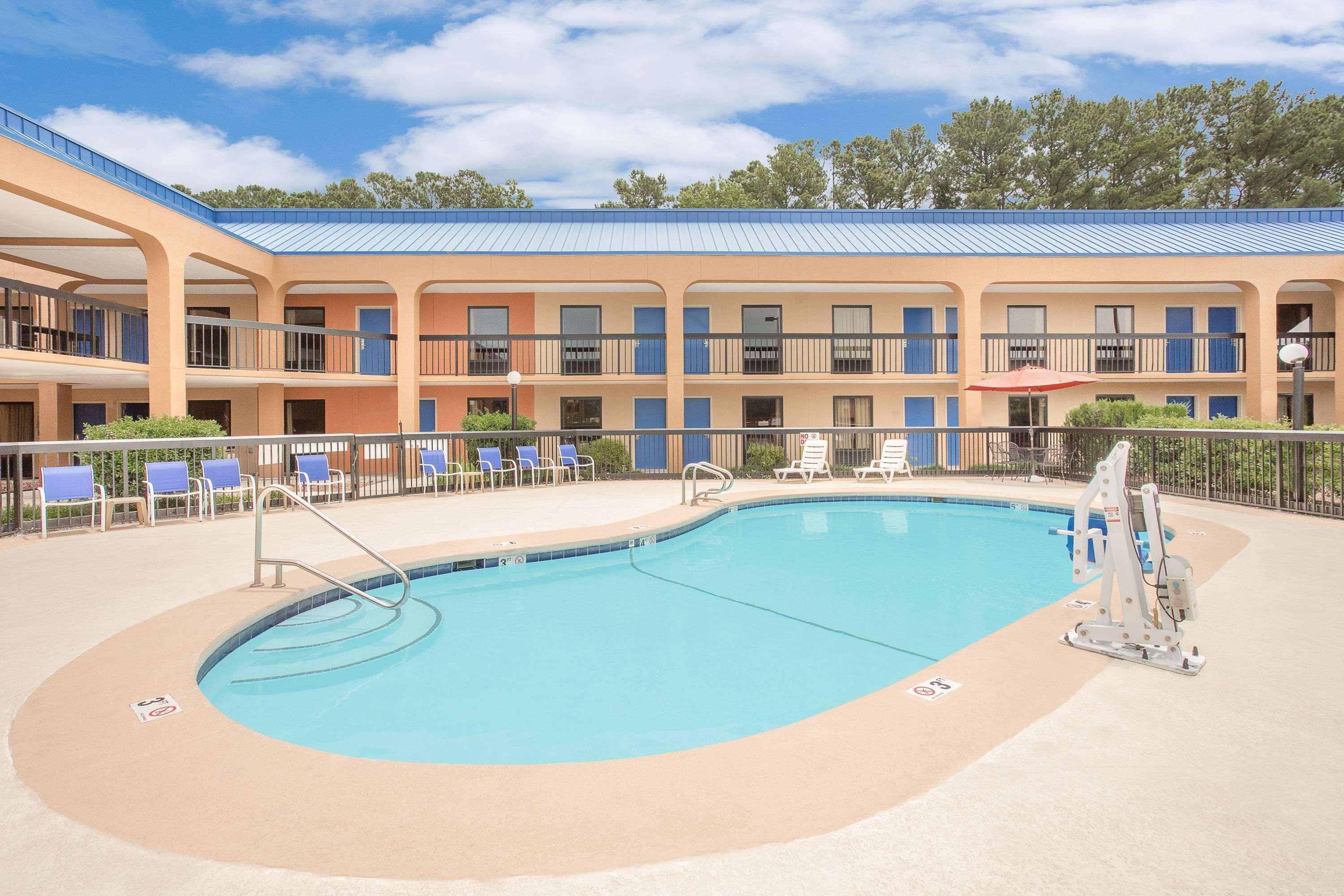 Baymont By Wyndham Greenville Ngoại thất bức ảnh